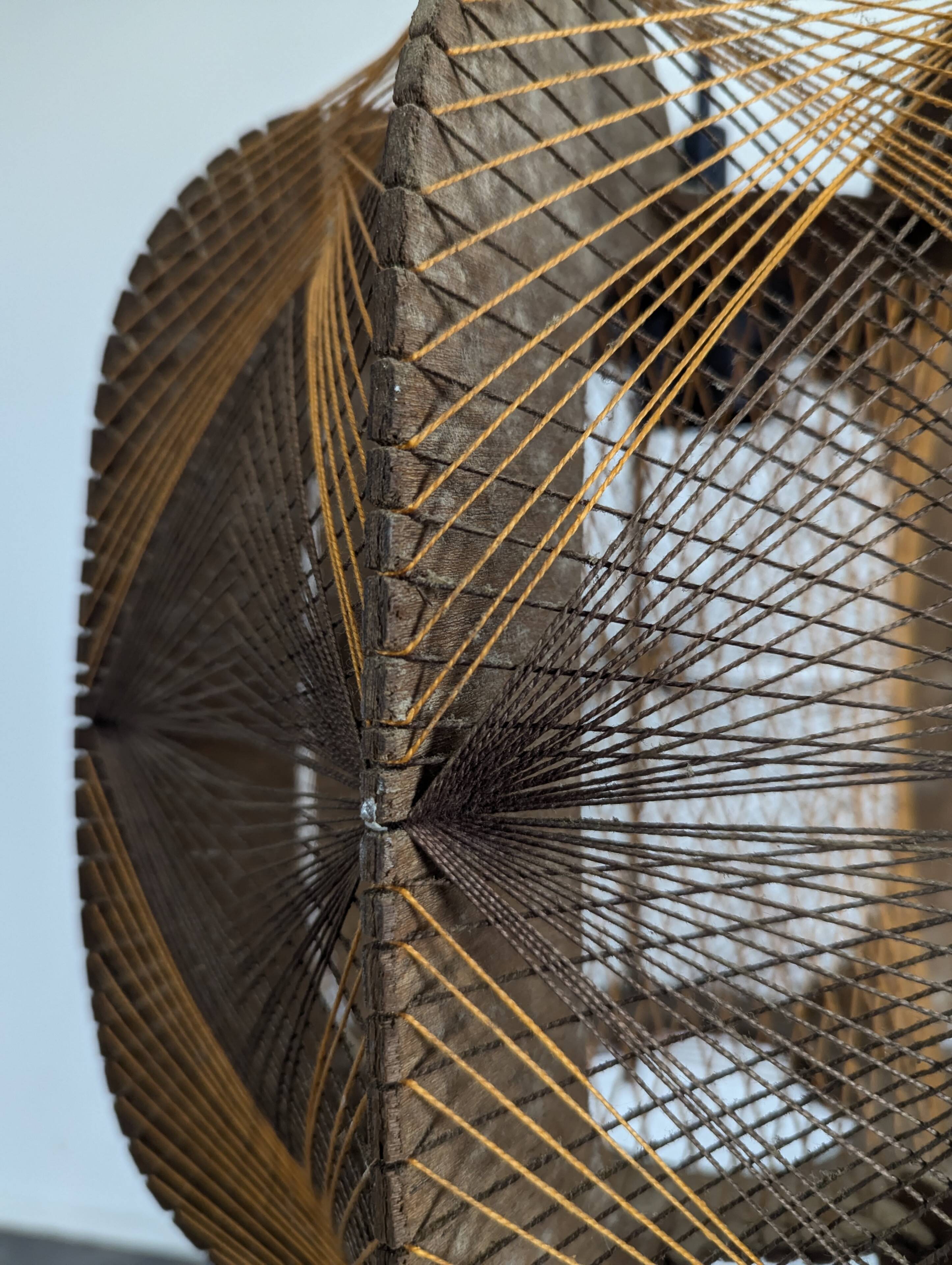 Suspension scandinave tissée