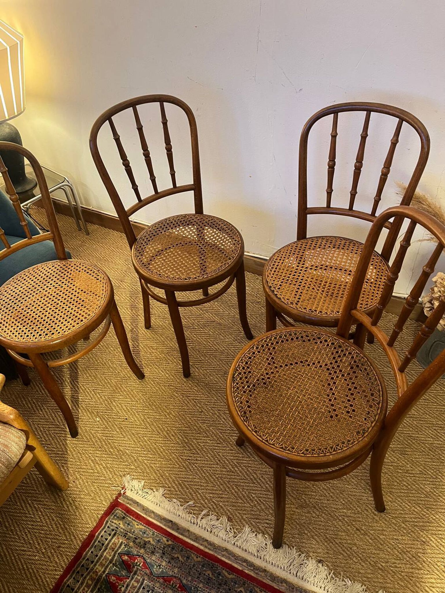 Set of 4 vintage Fischel bistro chairs in curved wood and cane
