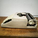 Machine à écrire vintage Brother