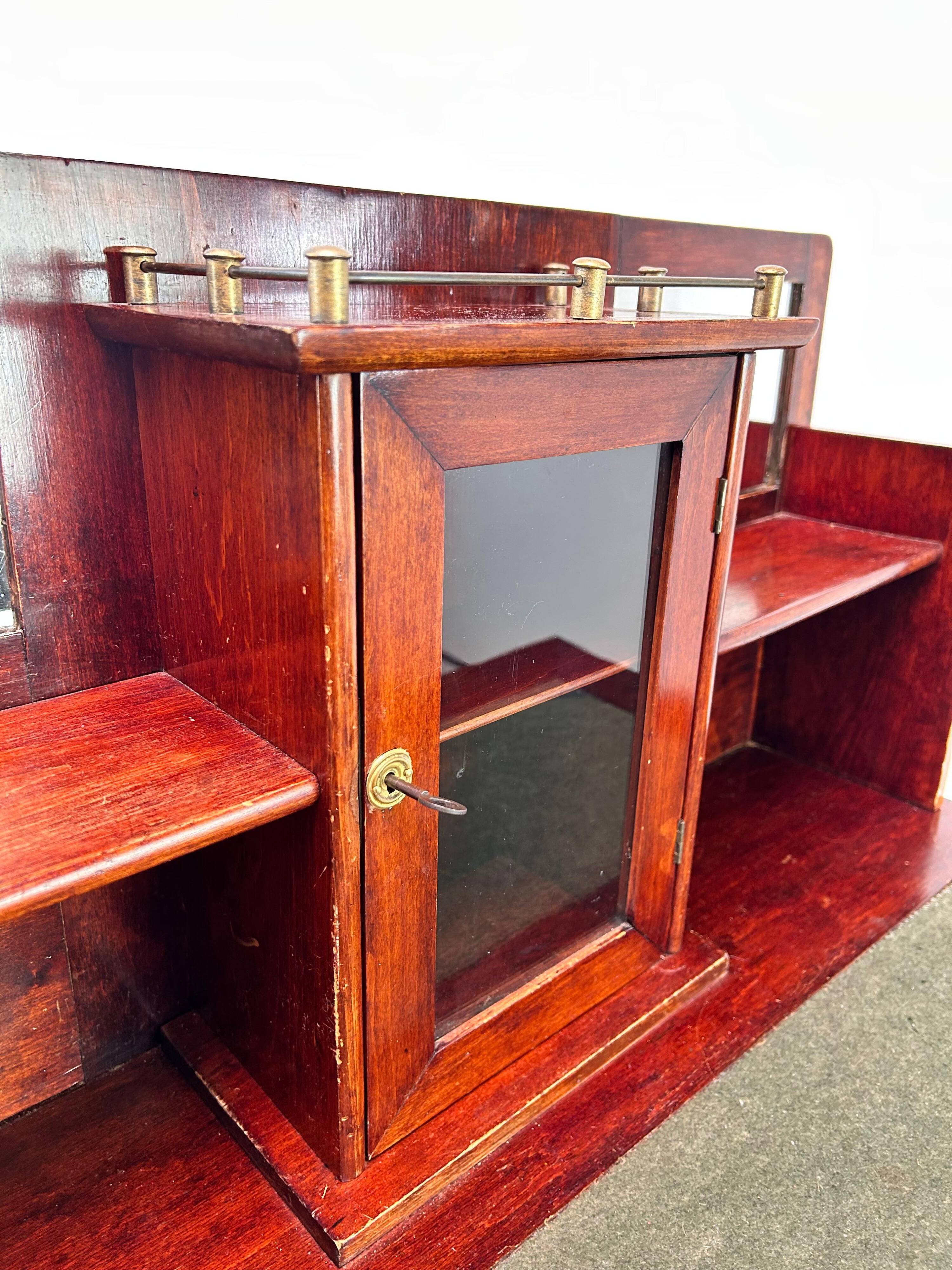 Small writing table secession