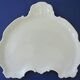 Plateau à courrier ou à carte de visite en porcelaine blanche de Limoges à bords chantournés