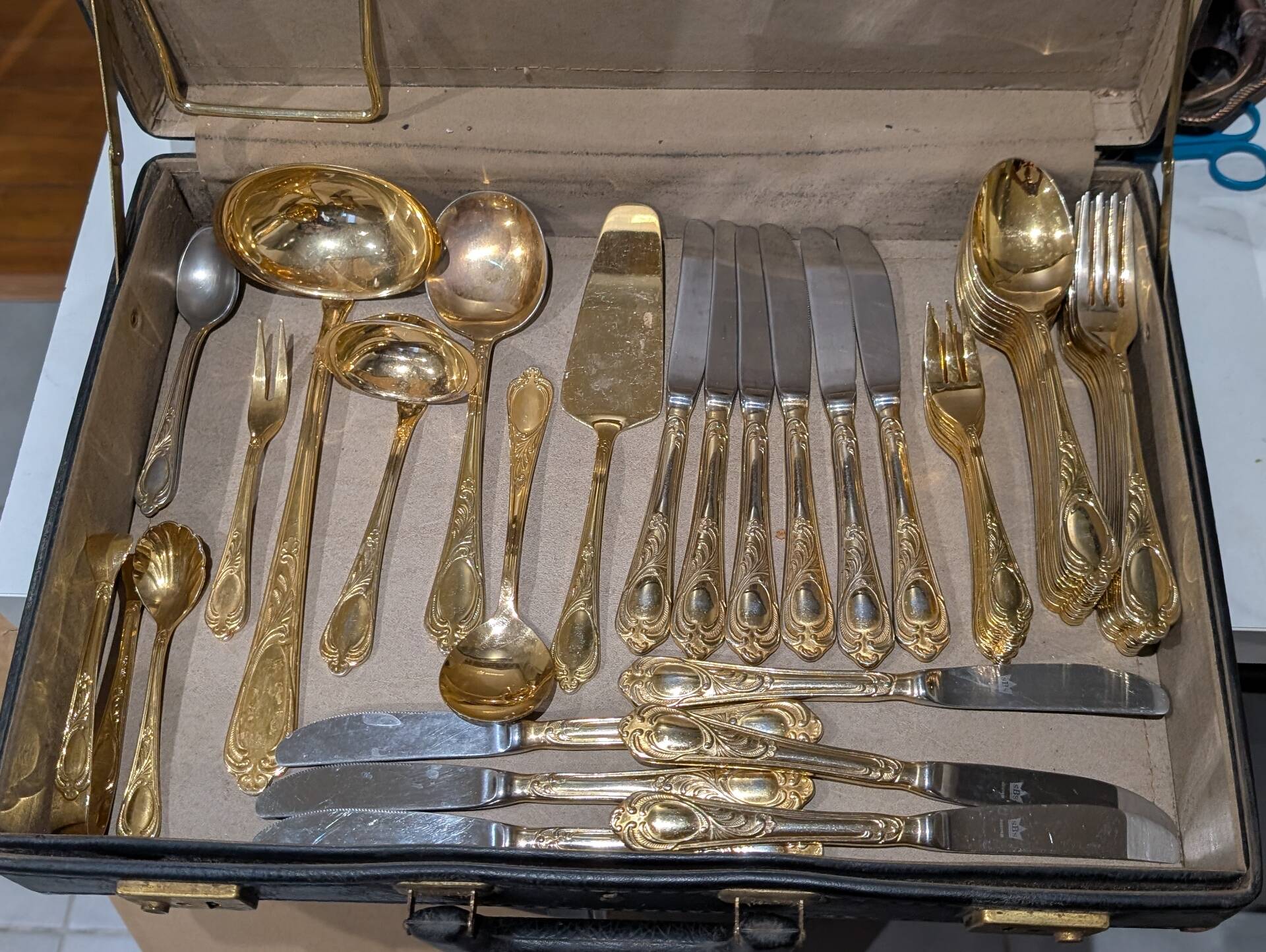 Luxury Cutlery Set Solingen SBS Gold Plated with 23/24 Carats - 70 Pieces
