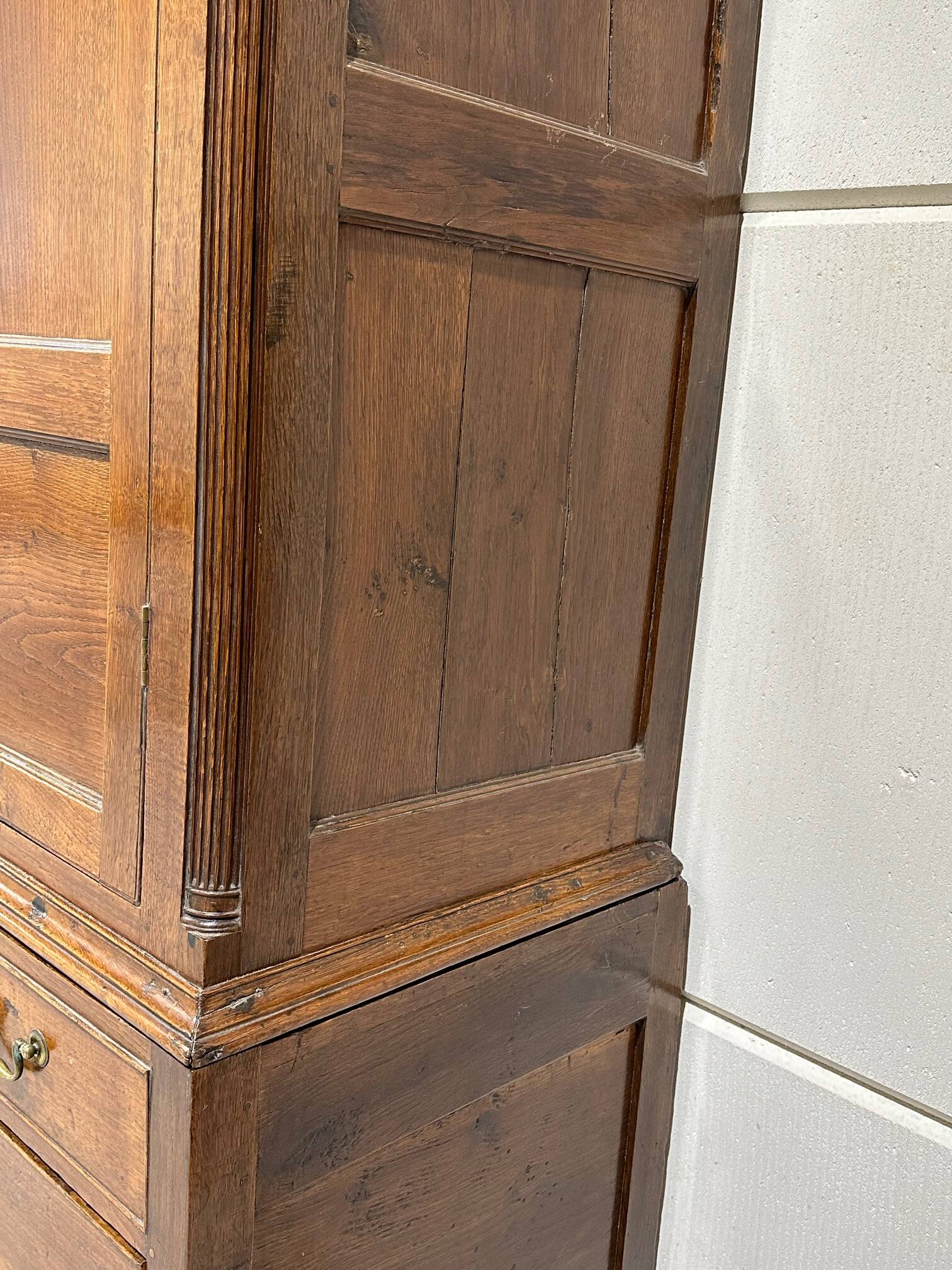 18th Century oak welsh cupboard