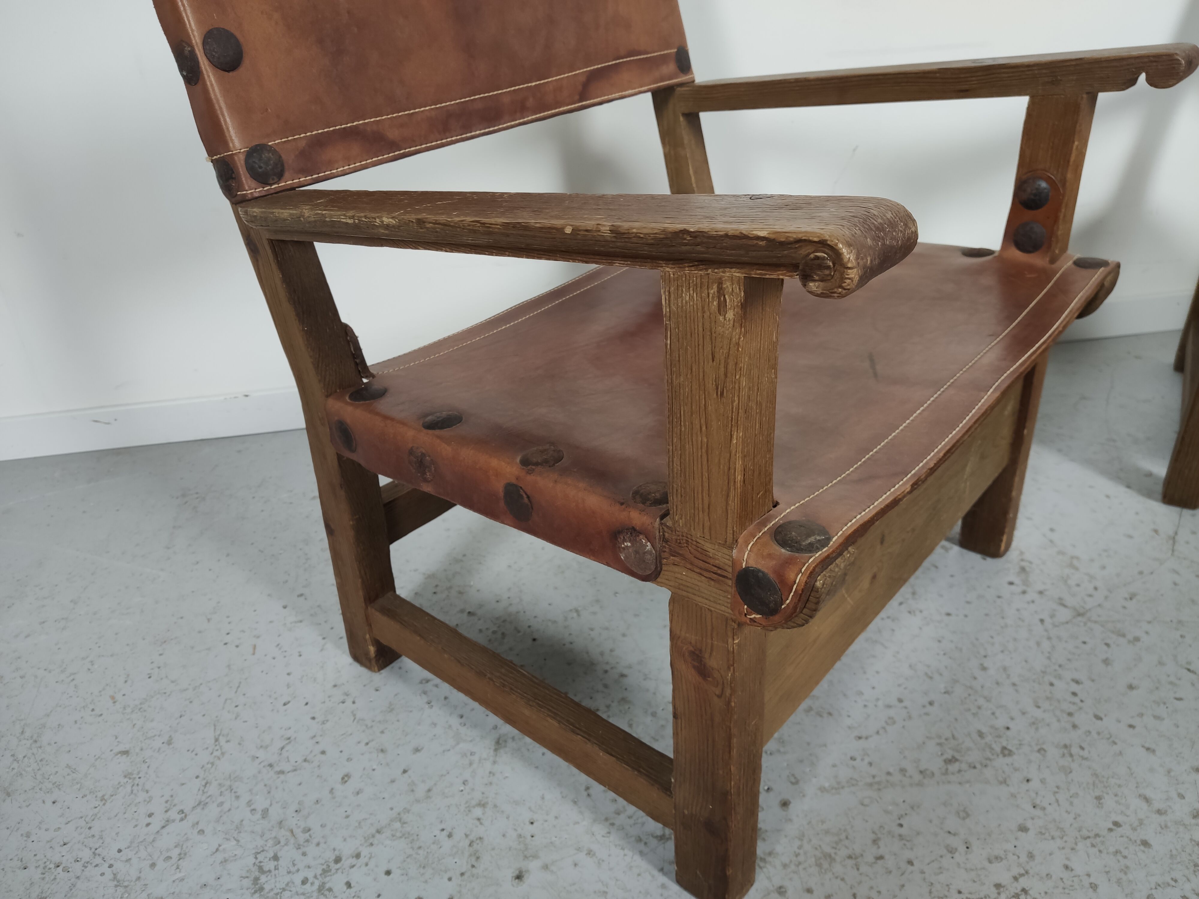 Pair of Spanish vintage leather armchairs 1920/1930