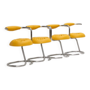 Chaises Cobra par Giotto - set