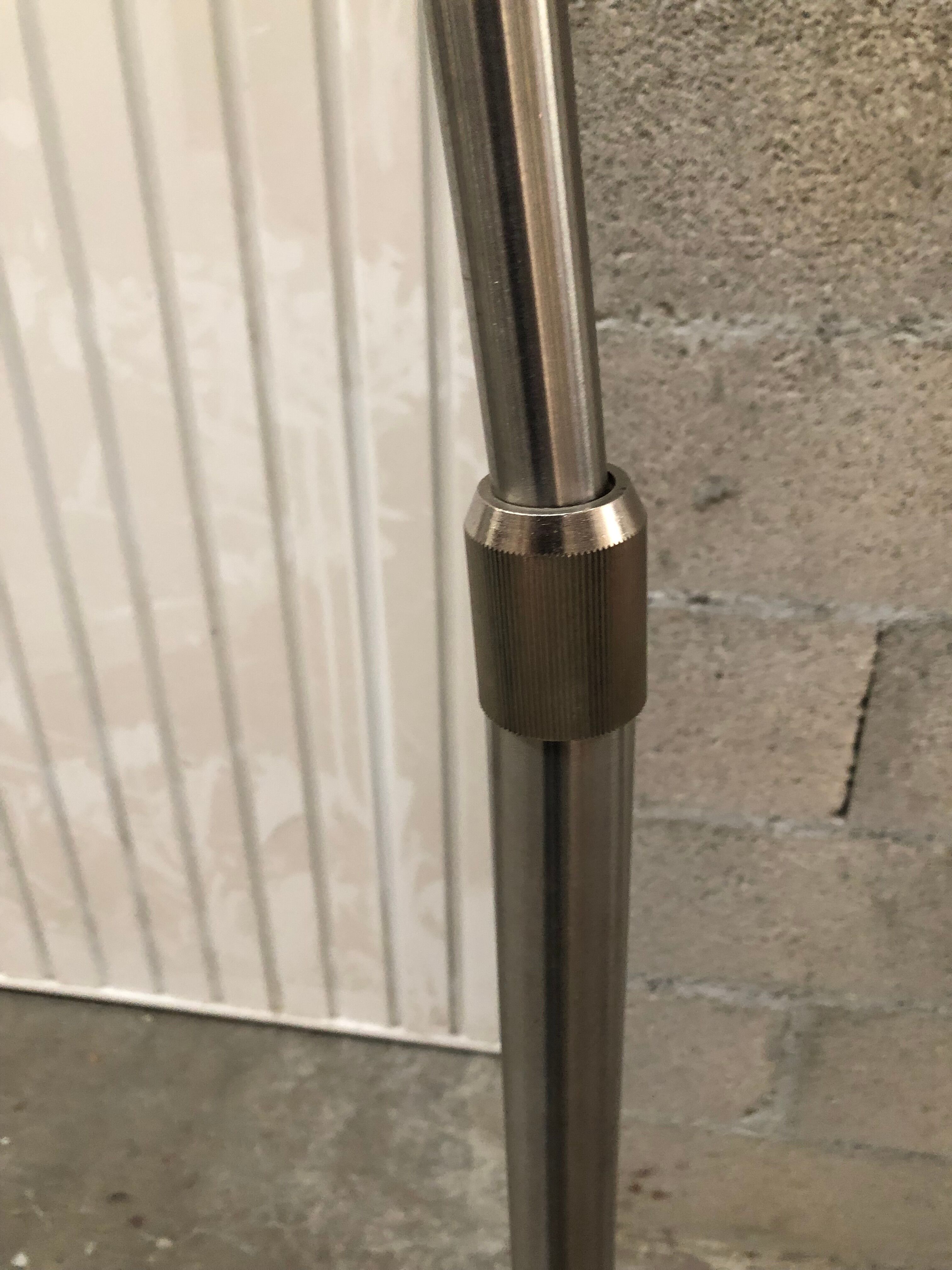 arc floor lamp of the 80s chrome