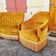 Ensemble de 2 fauteuils crapauds et 1 canapé 2 places velour moutarde