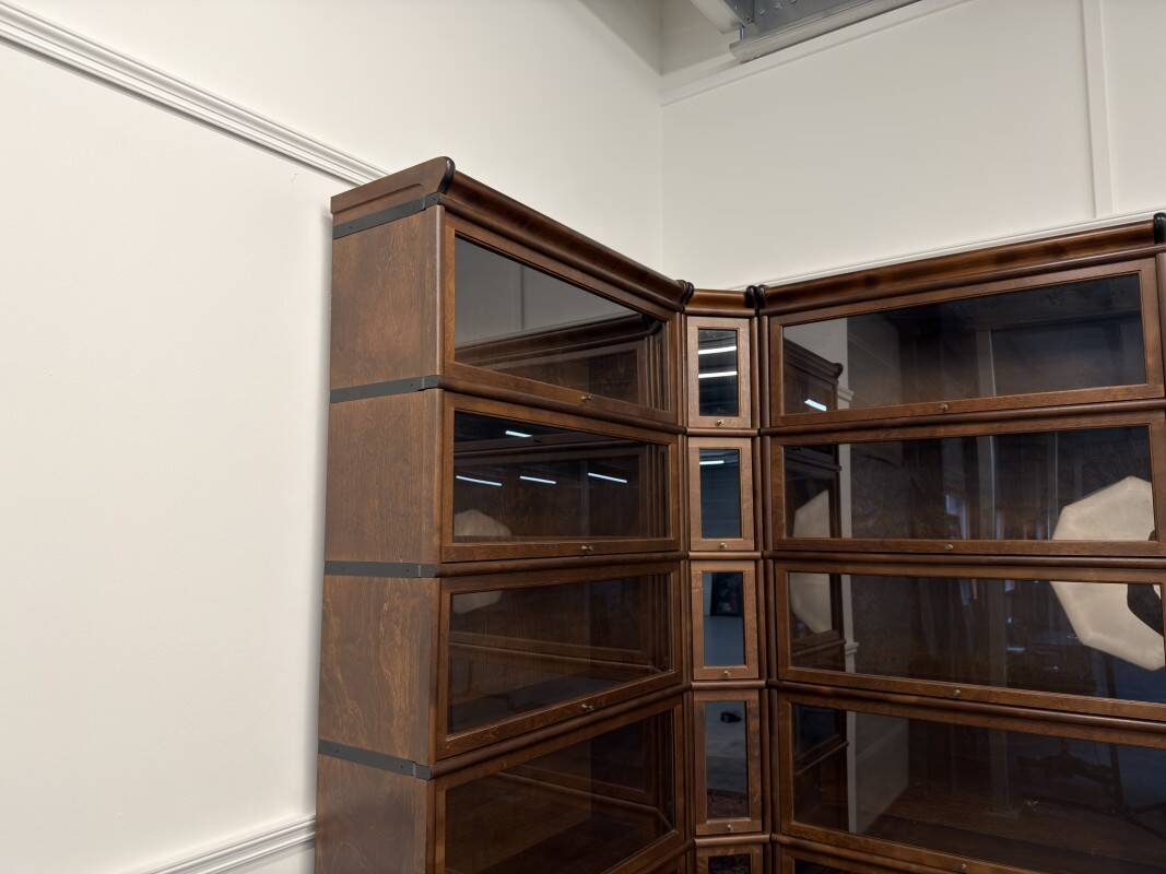 Bibliothèque d'angle de style Globe Wernicke classique en anglais