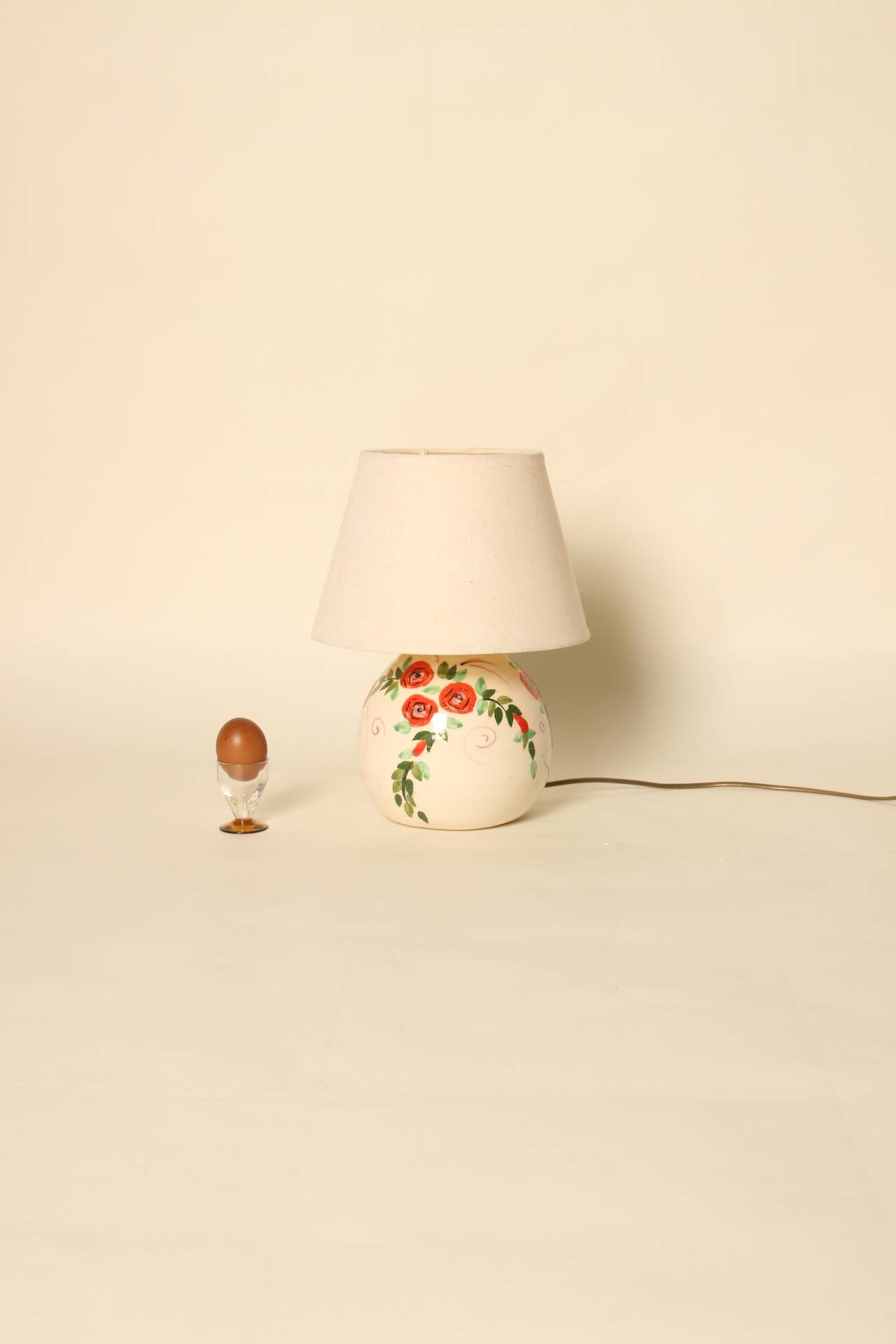 Ceramic lamp base with floral patterns