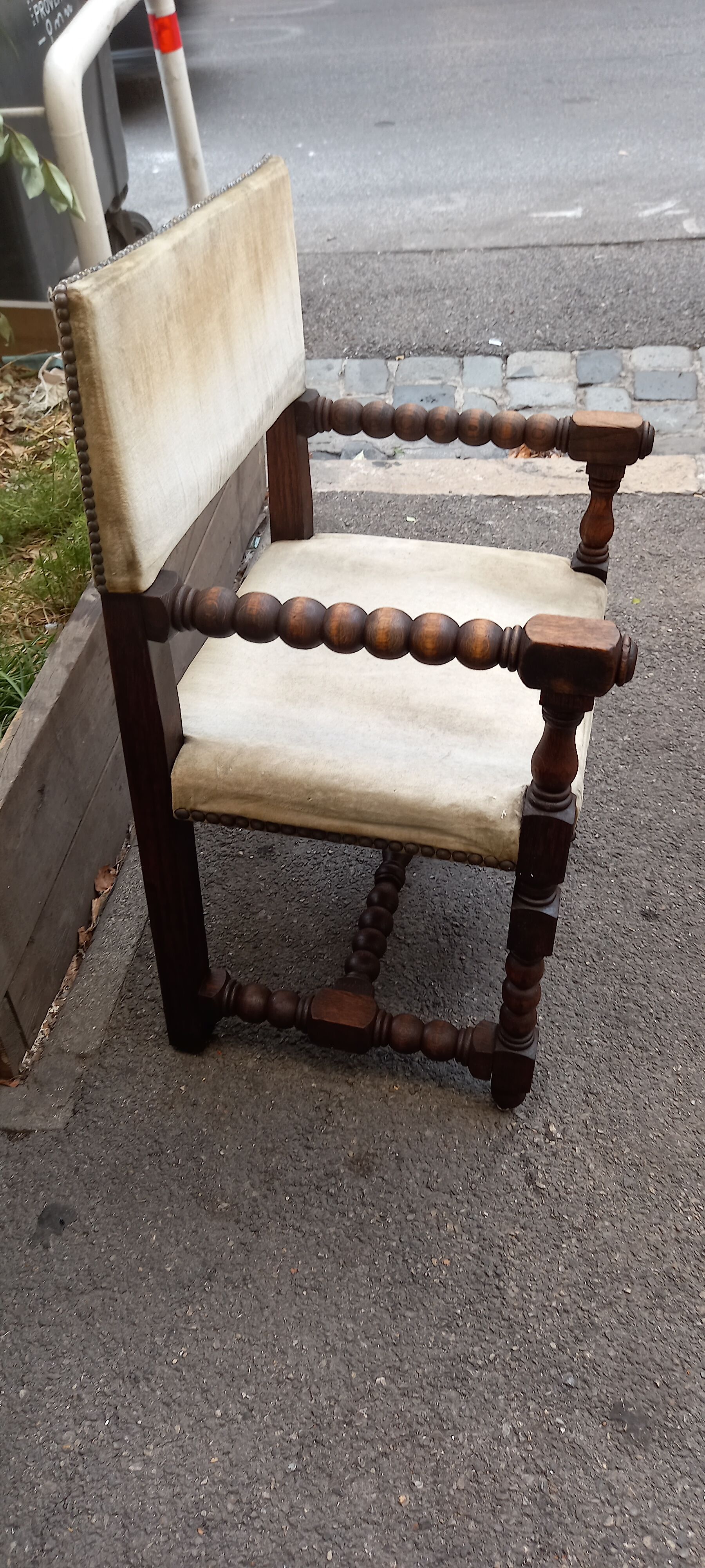 Chaise à bras vintage