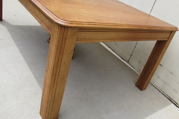 Dining table of 2 meters to 3.4 meters oak