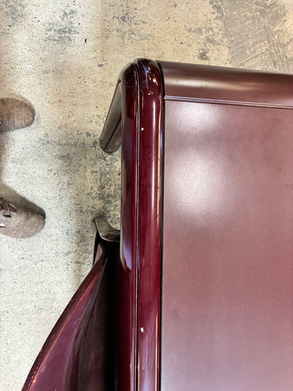 Gae Aulenti Orsay model table with 4 matching chairs – Vintage and elegant design