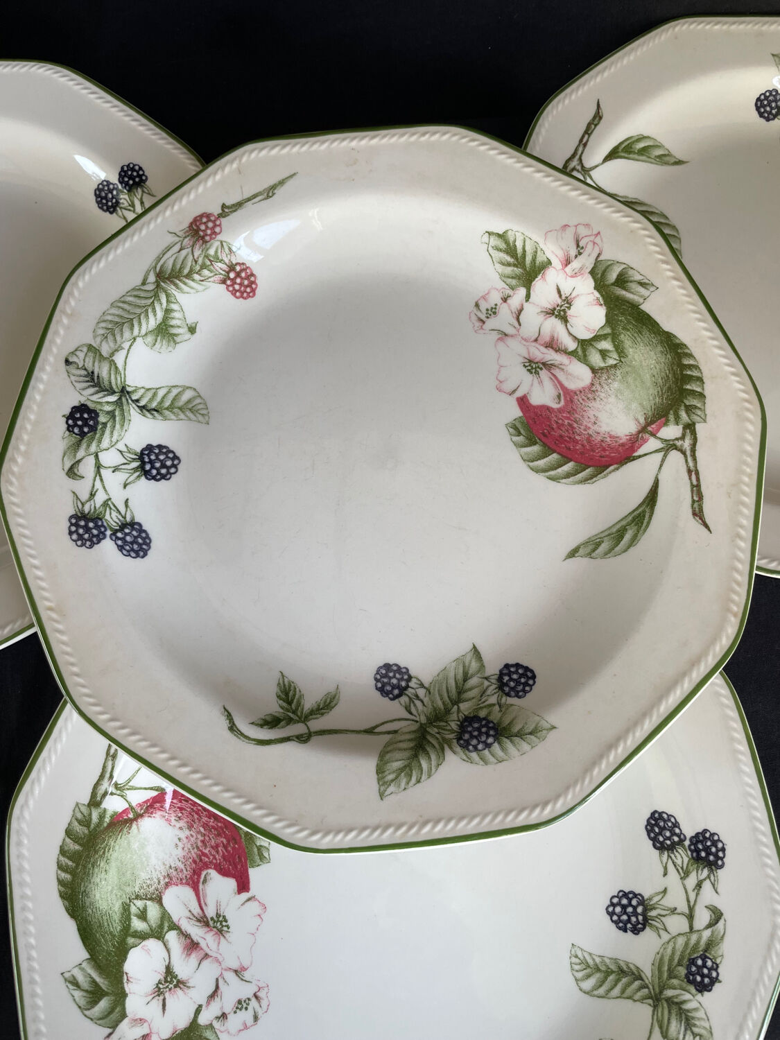 4 plates Churchill England