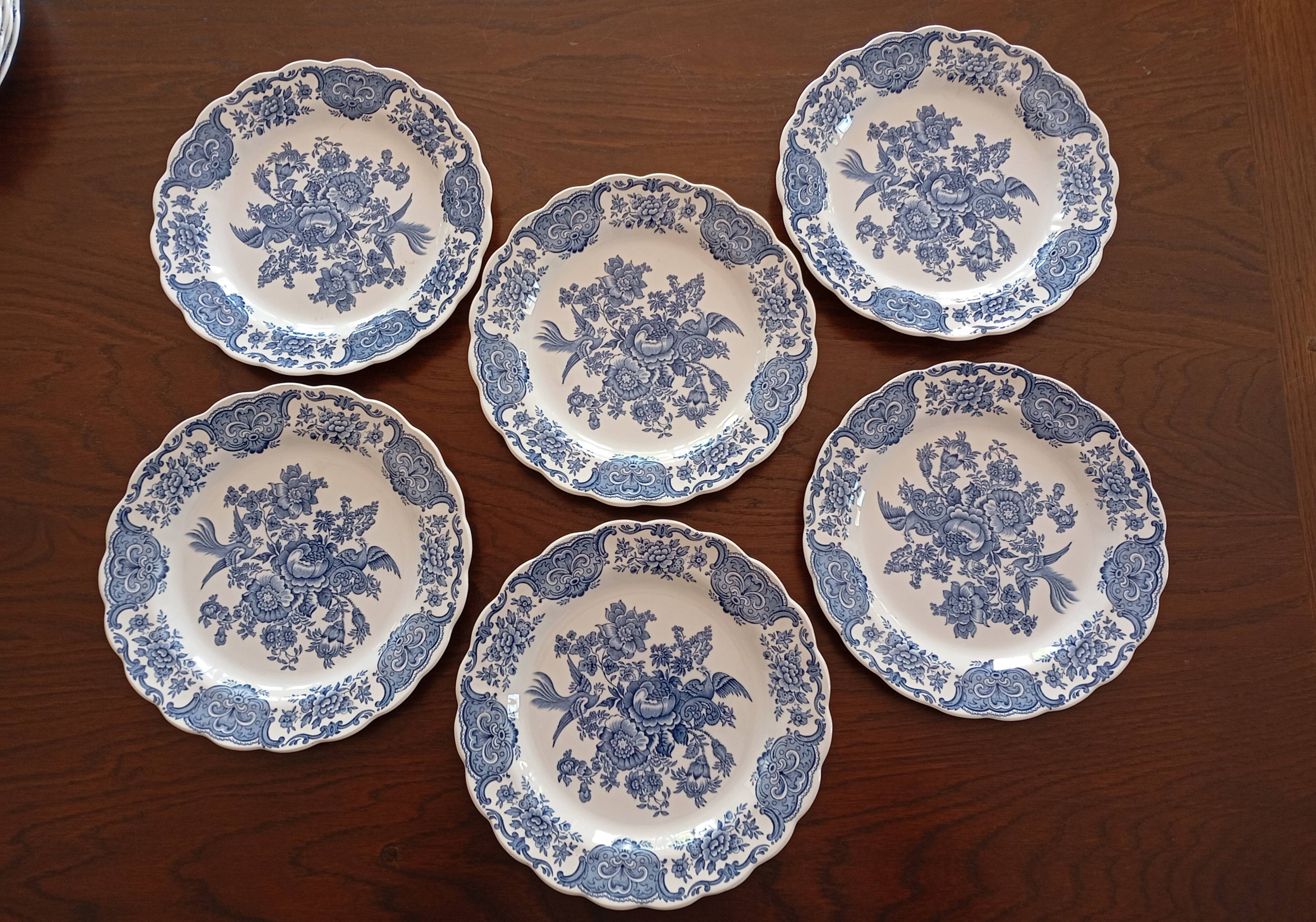 Assiettes plates anglaises Ridgway 'Windsor' bleu & blanc