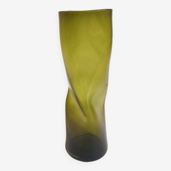 Smoked green vase unstructured shape 70s height 38.5 cm