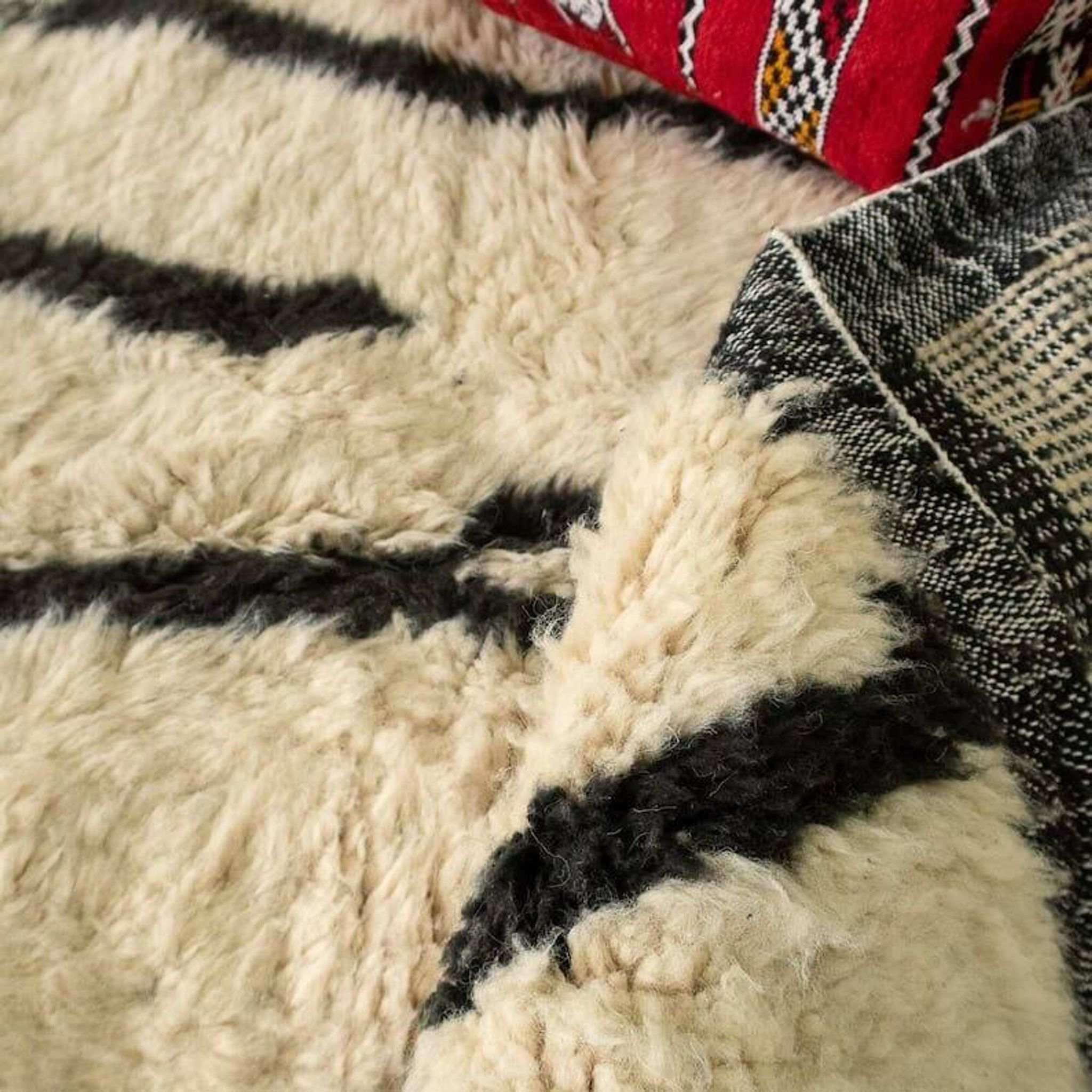 Tapis en laine naturelle tissé main traditionnelle taille 200x300 cm