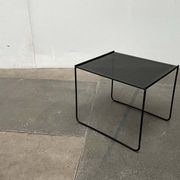 Table d'appoint postmoderne en métal perforé Ikea, années 1980