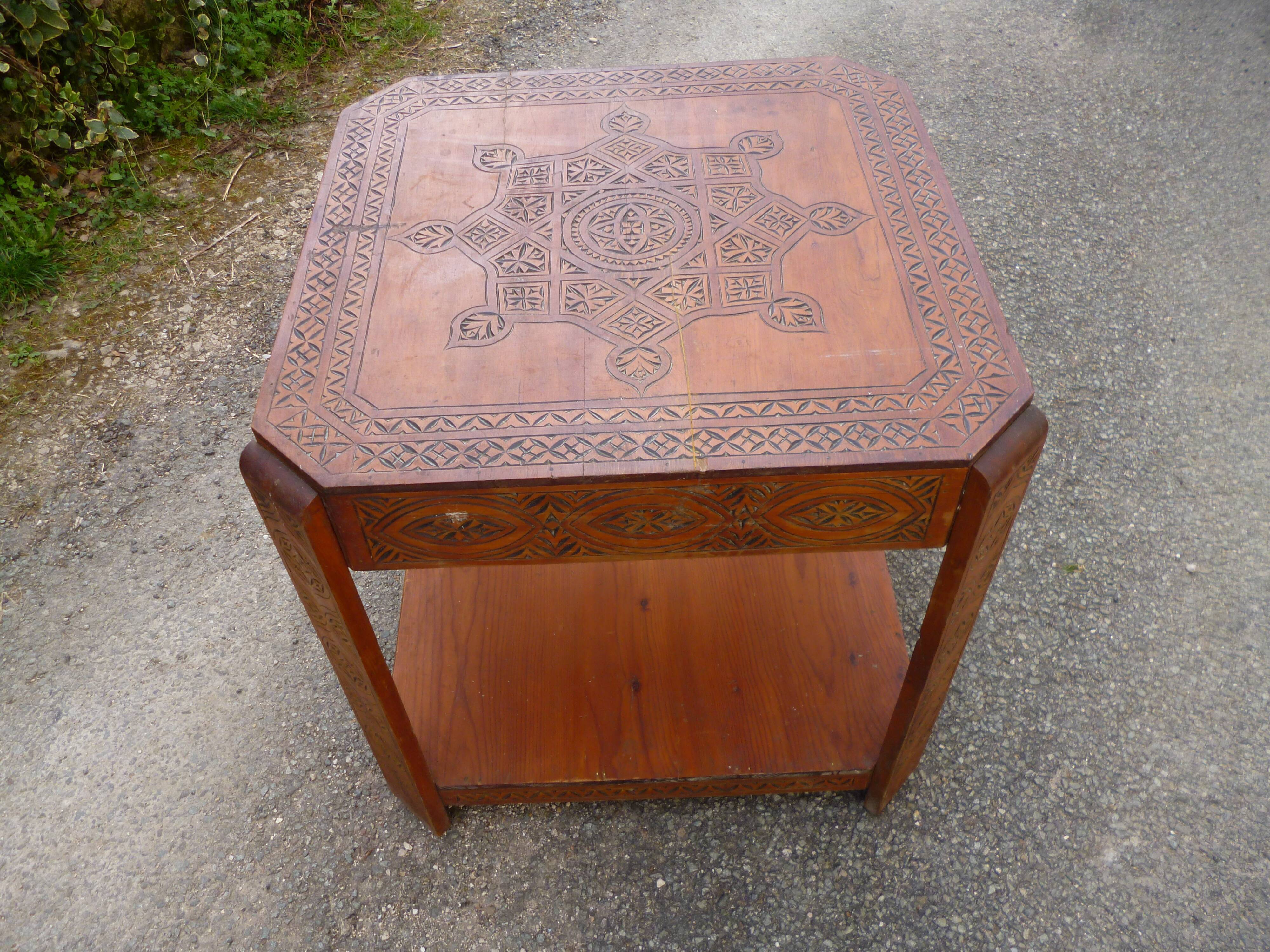 Oriental table year 50