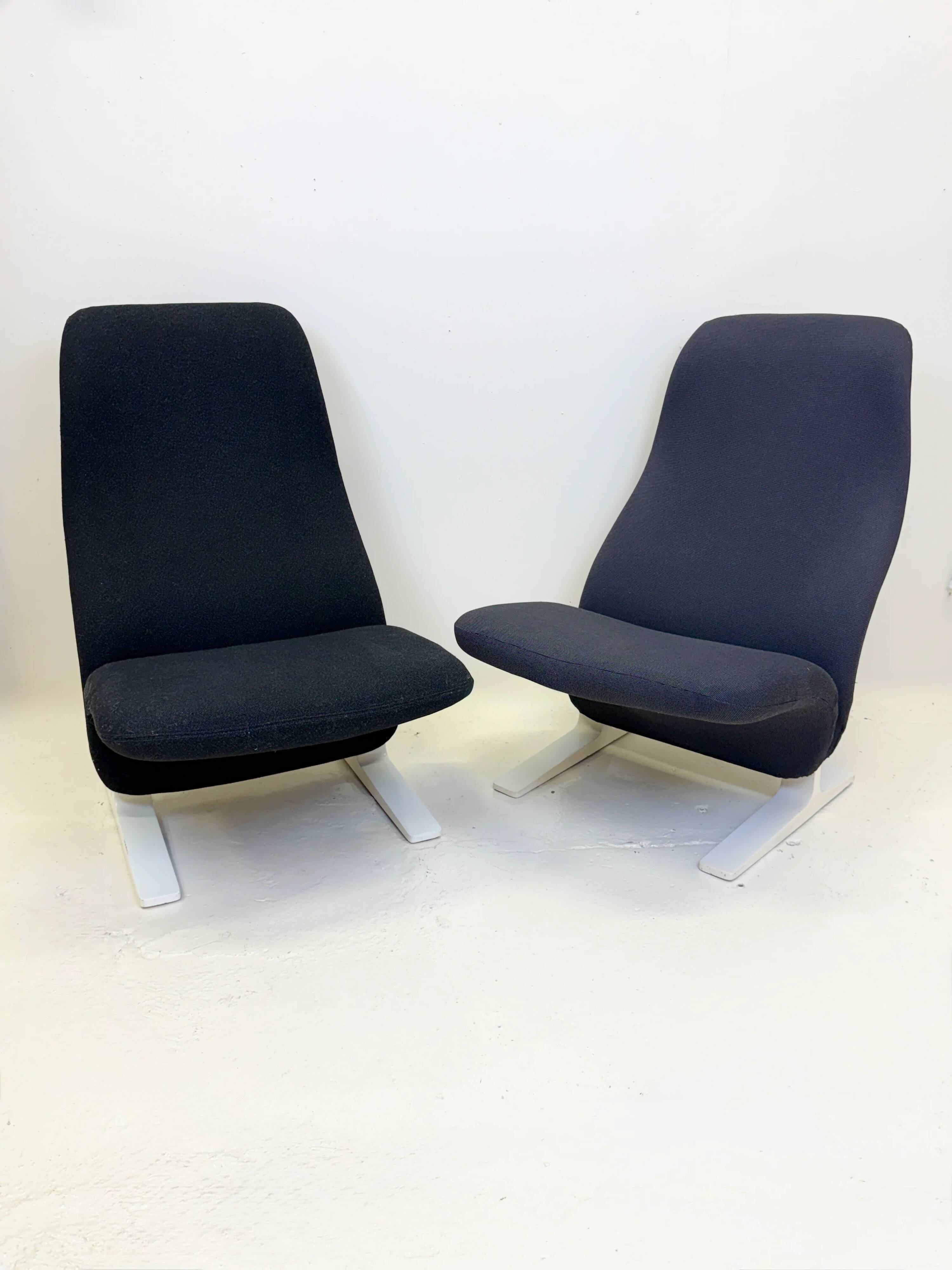 "Concorde" armchair in navy blue by Pierre Paulin, 1960s