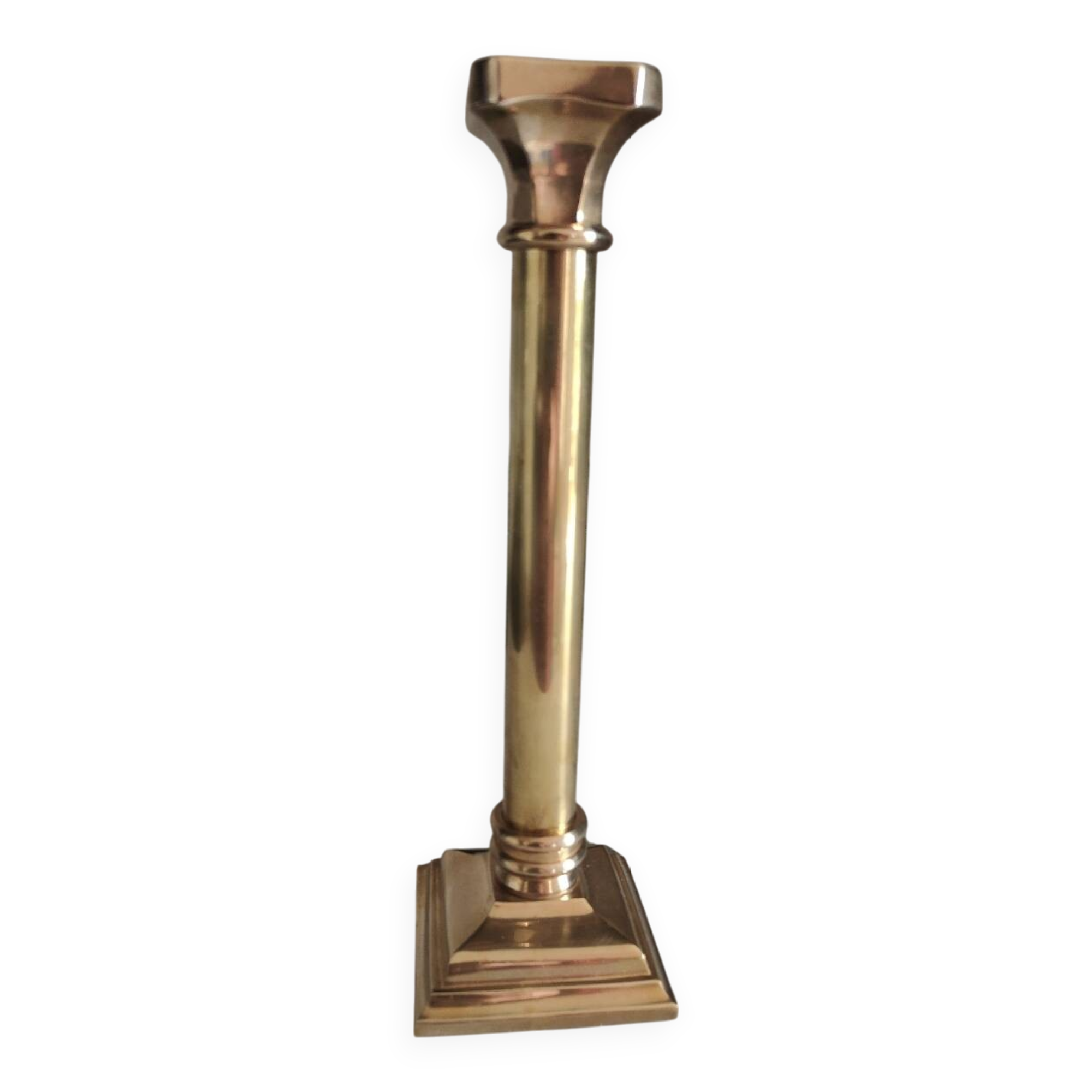 Column candle holder