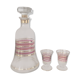 Carafe en verre et deux verres