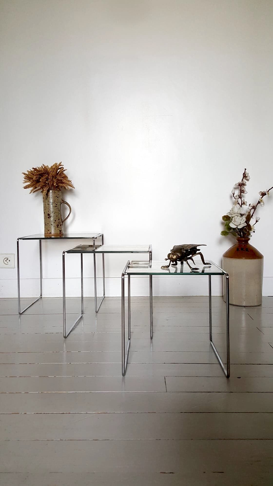 Lot of 3 glass tables