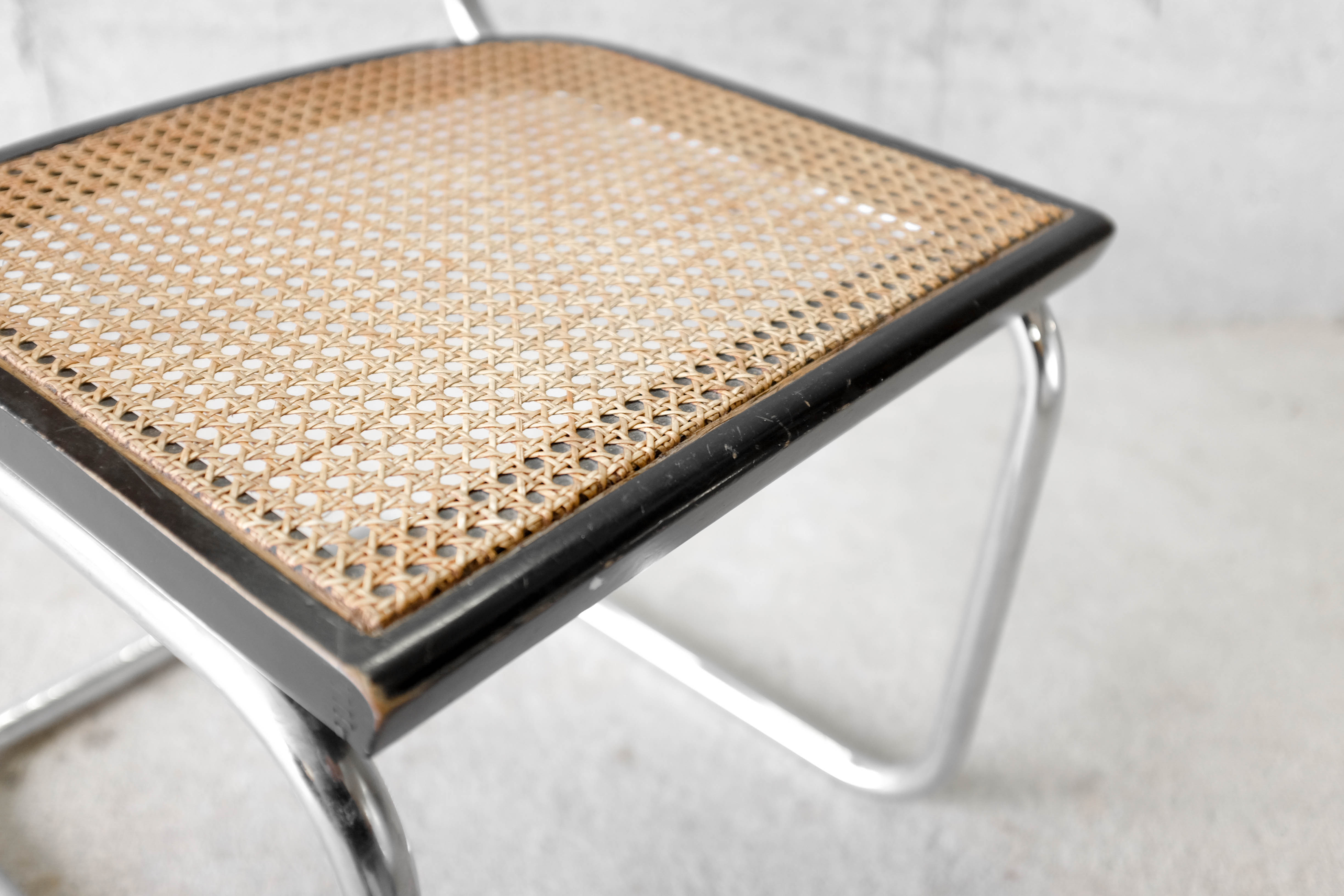 Cesca chair b32 black by Marcel Breuer