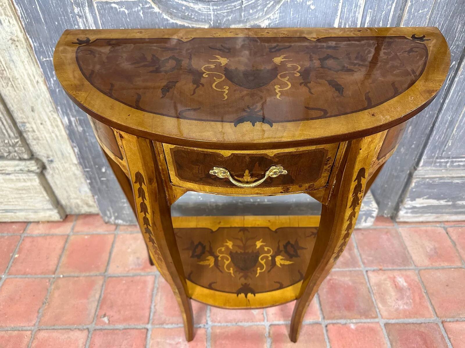 Console demi-lune Louis XV en marqueterie, style italien