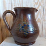 Sandstone pitcher