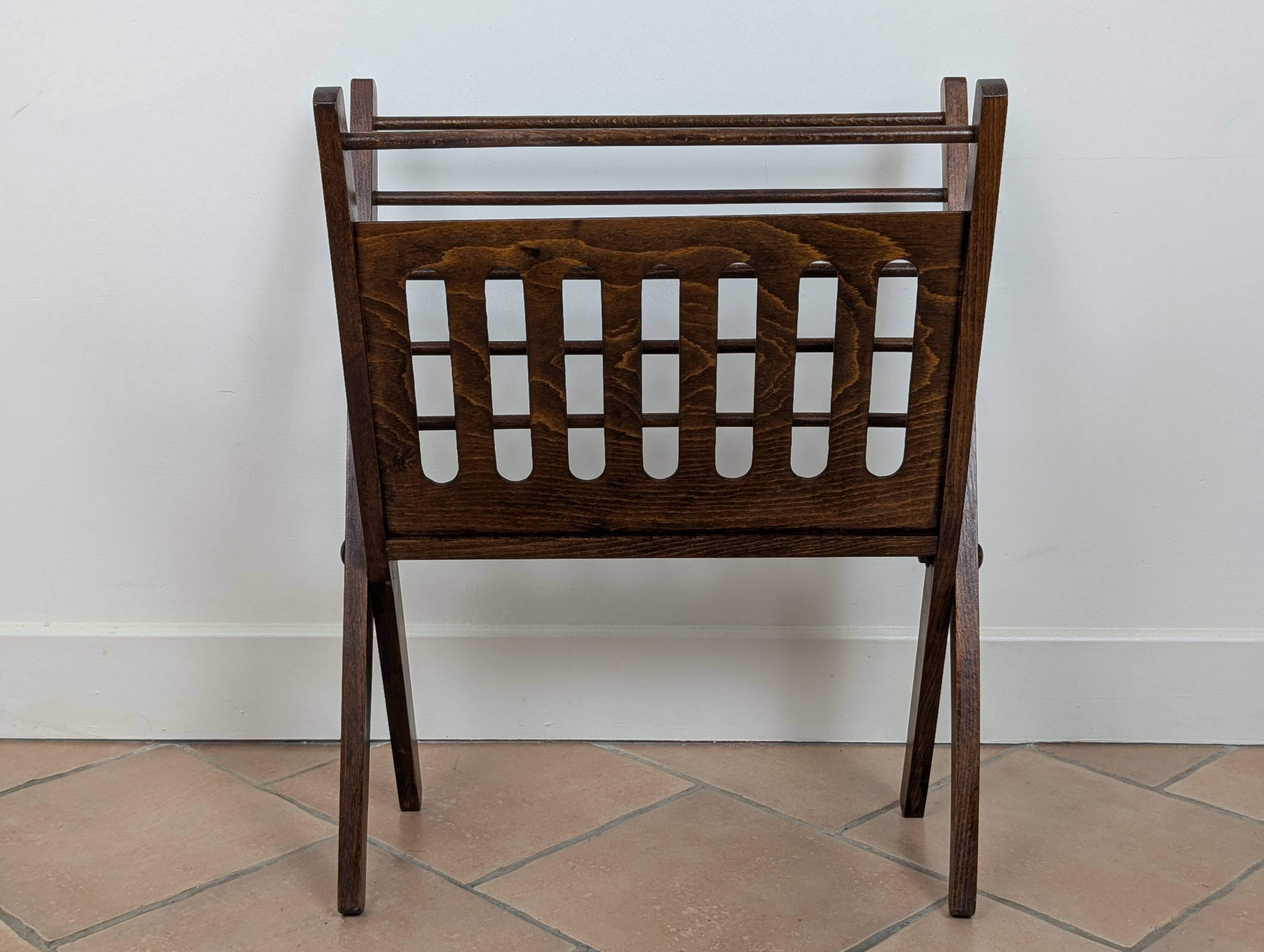 Braakman magazine rack