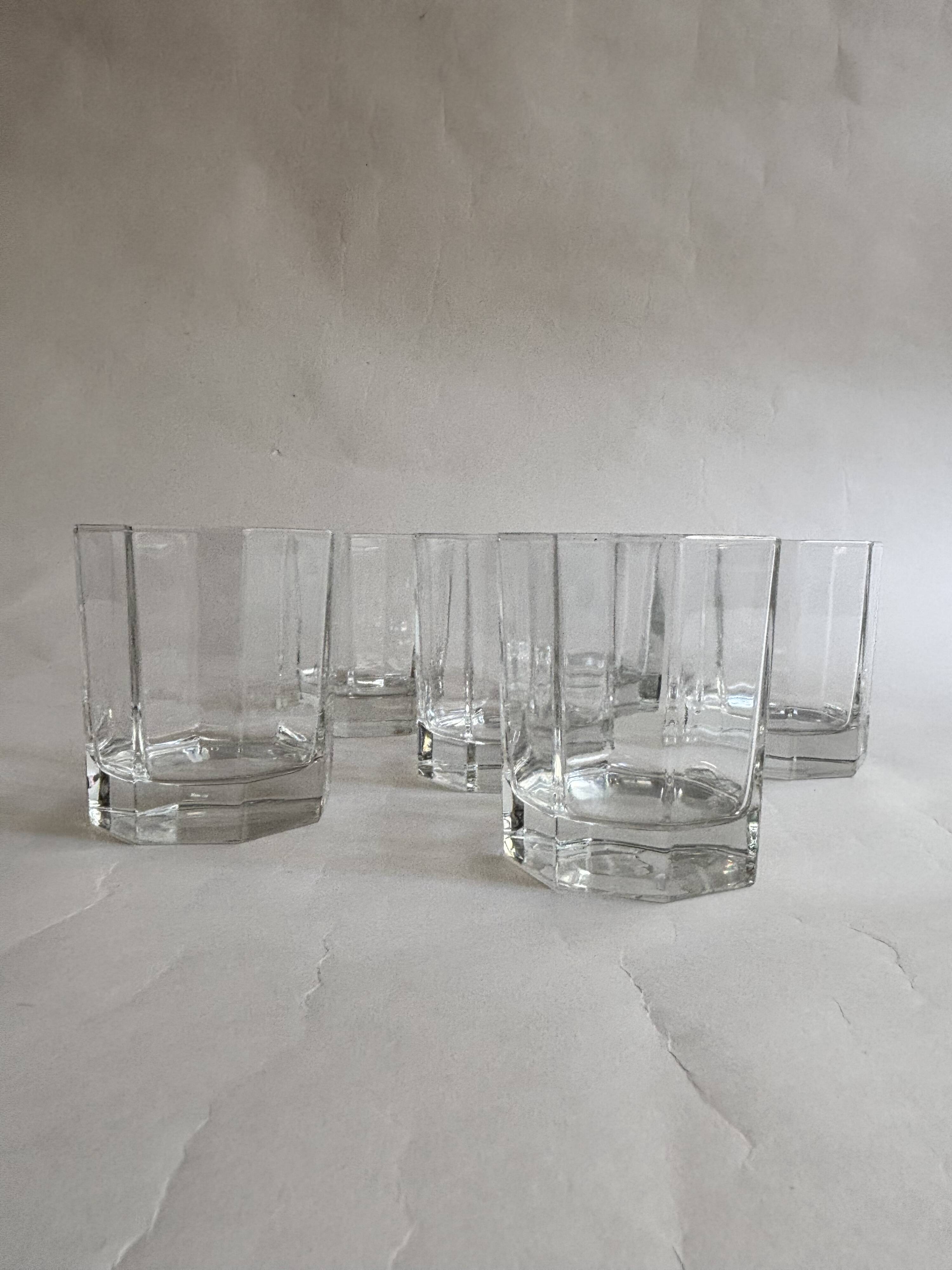 Ensemble de 6 verres à wisky à facettes
