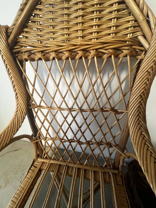 Fauteuil en rotin pour enfant