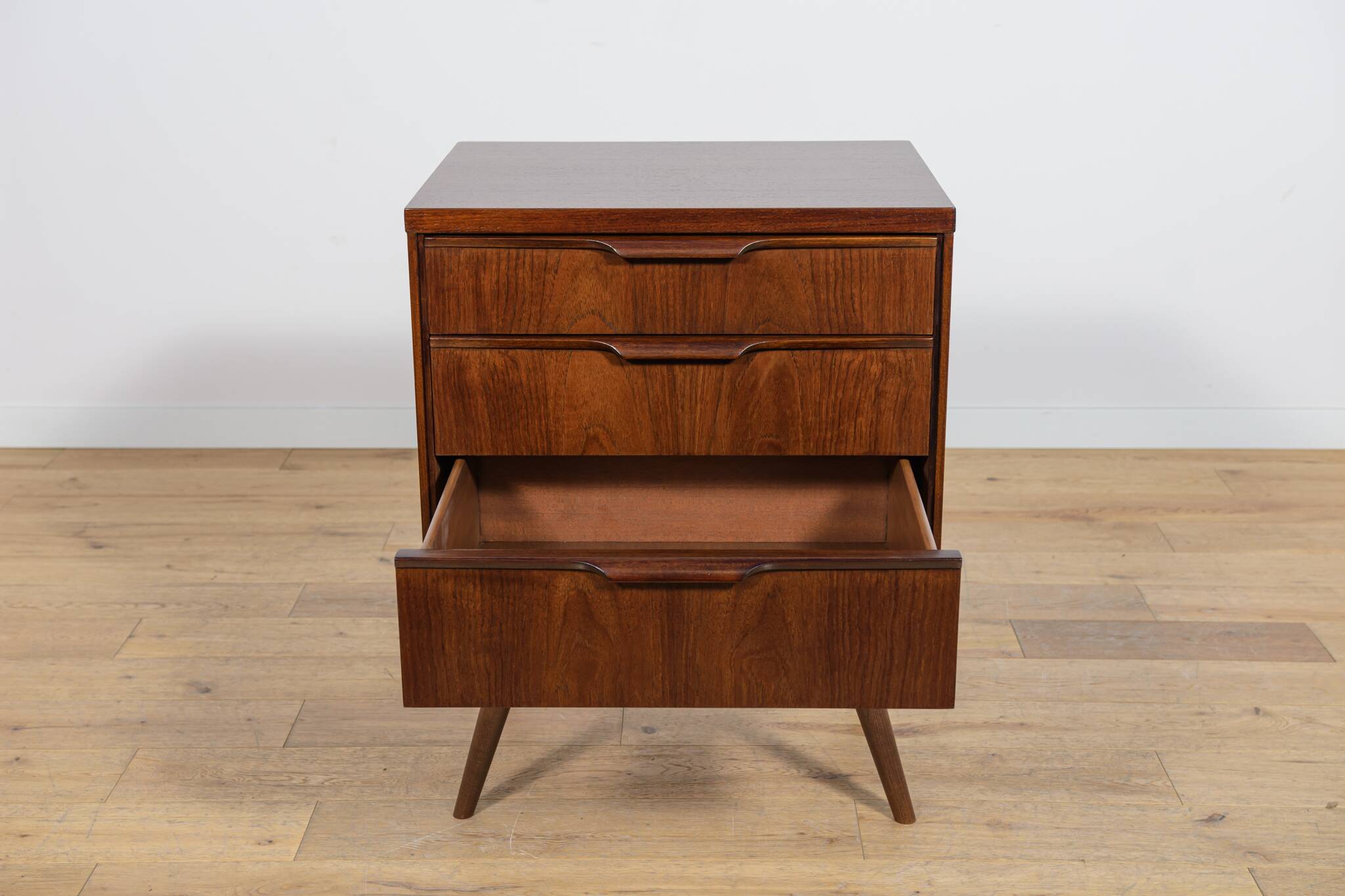 Commode en teck, Danemark, années 1960