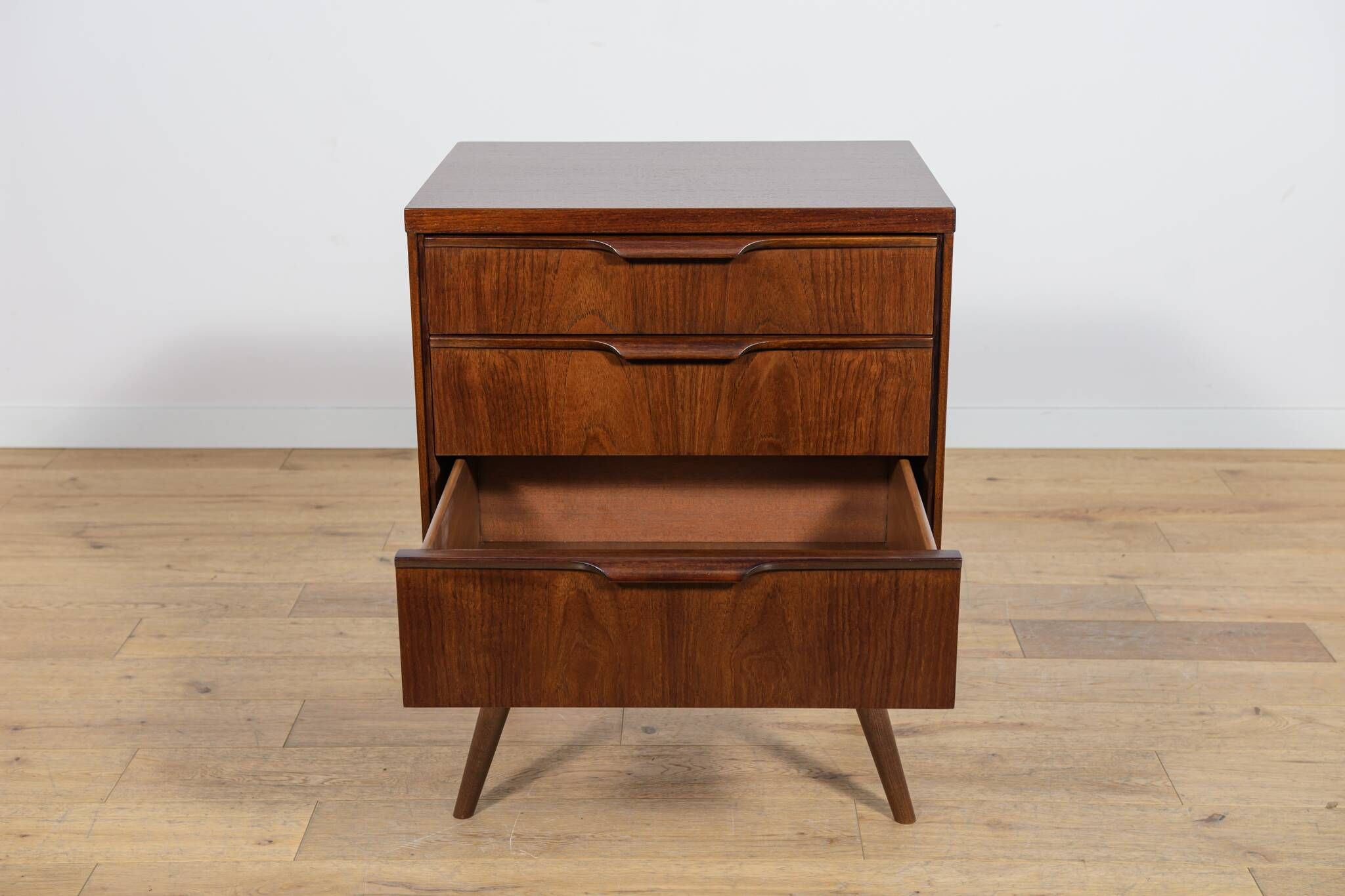 Commode en teck, Danemark, années 1960