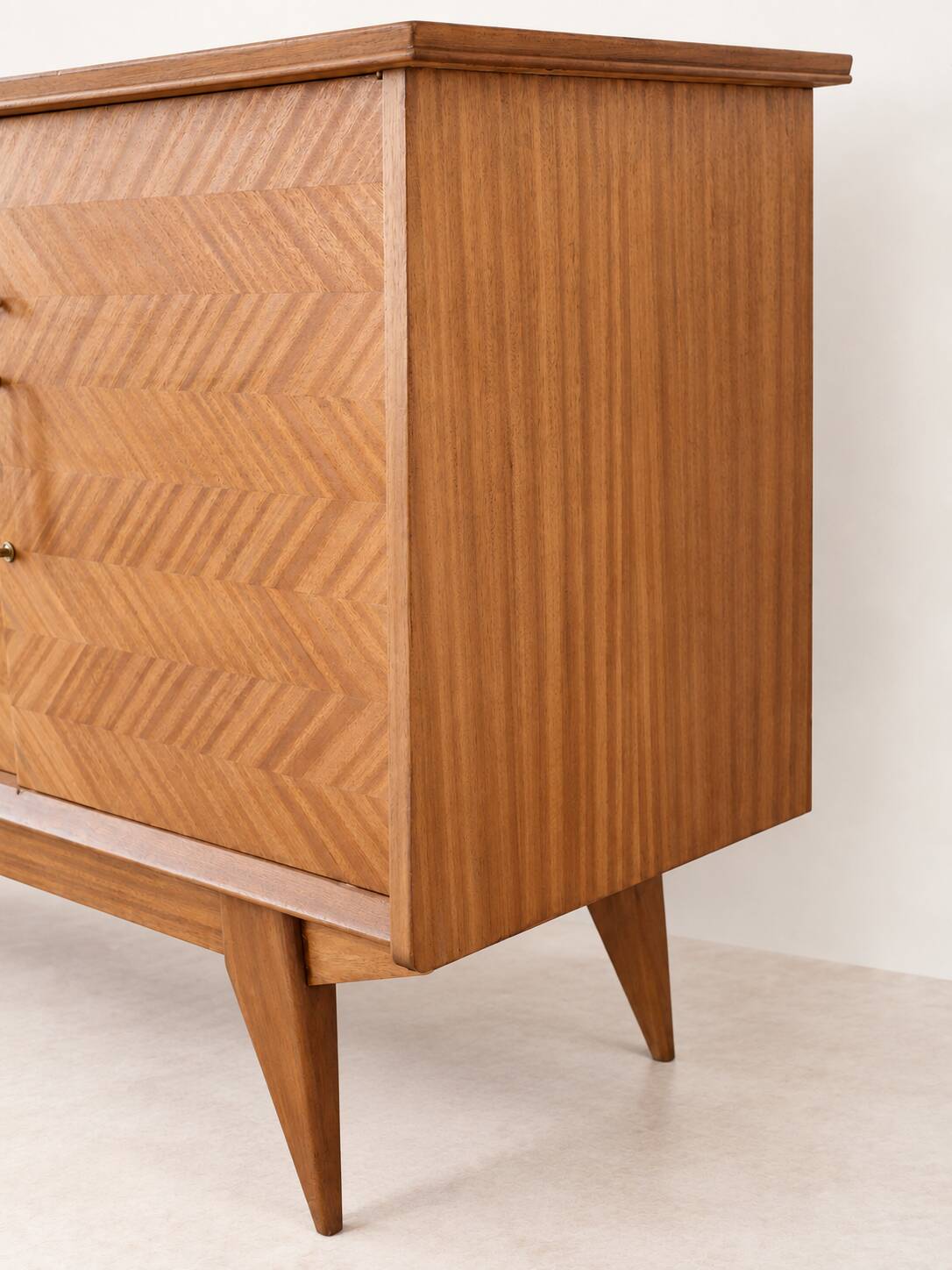 Teak enfilade with herringbone pattern from the 1950s.