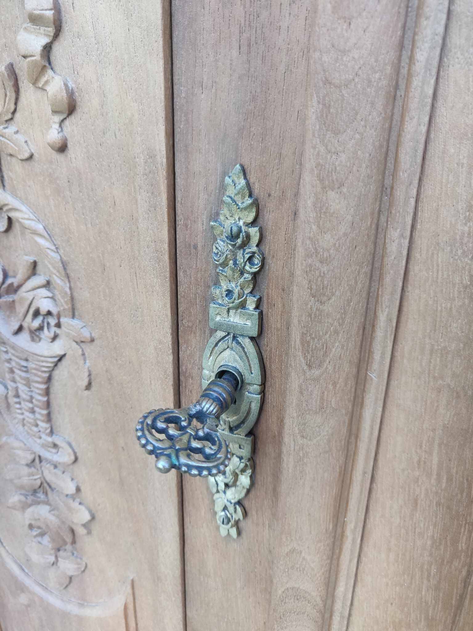 Two carved body dresser