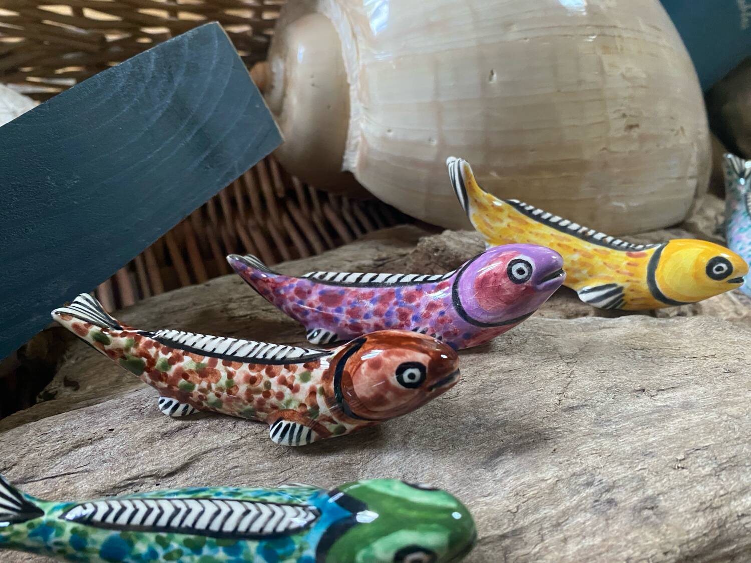 Set of 6 enameled stoneware fish knife rests
