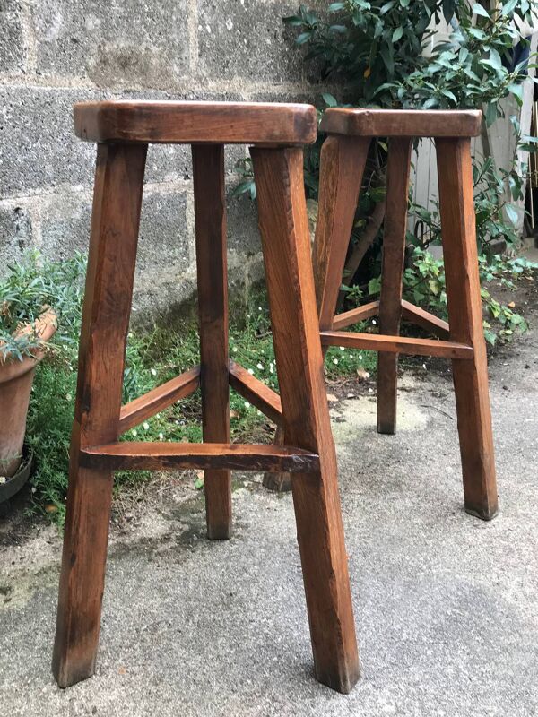 Tabourets de bar brutaliste -orme massif x2