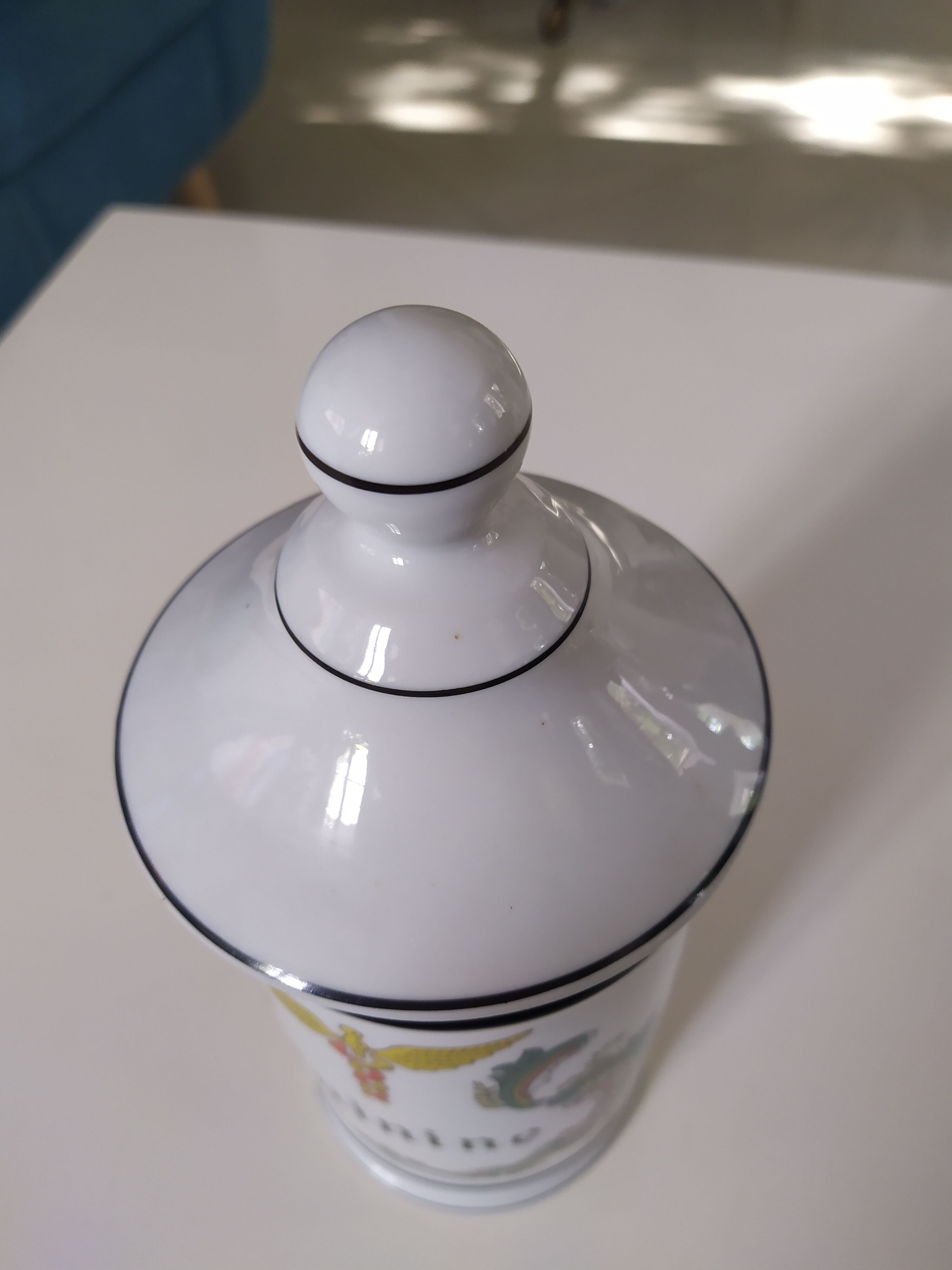 Apothecary pot - Quinine