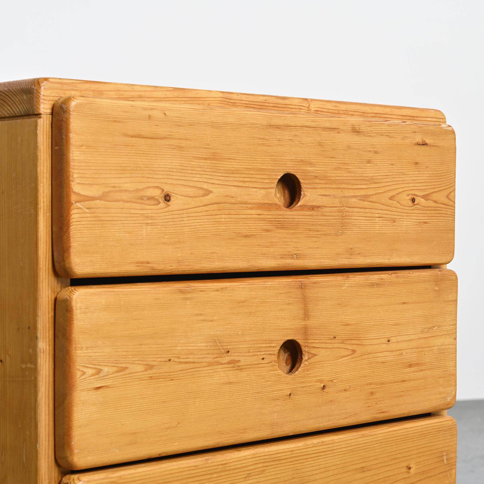 Pine chest of drawers, Les Arcs 1800, France