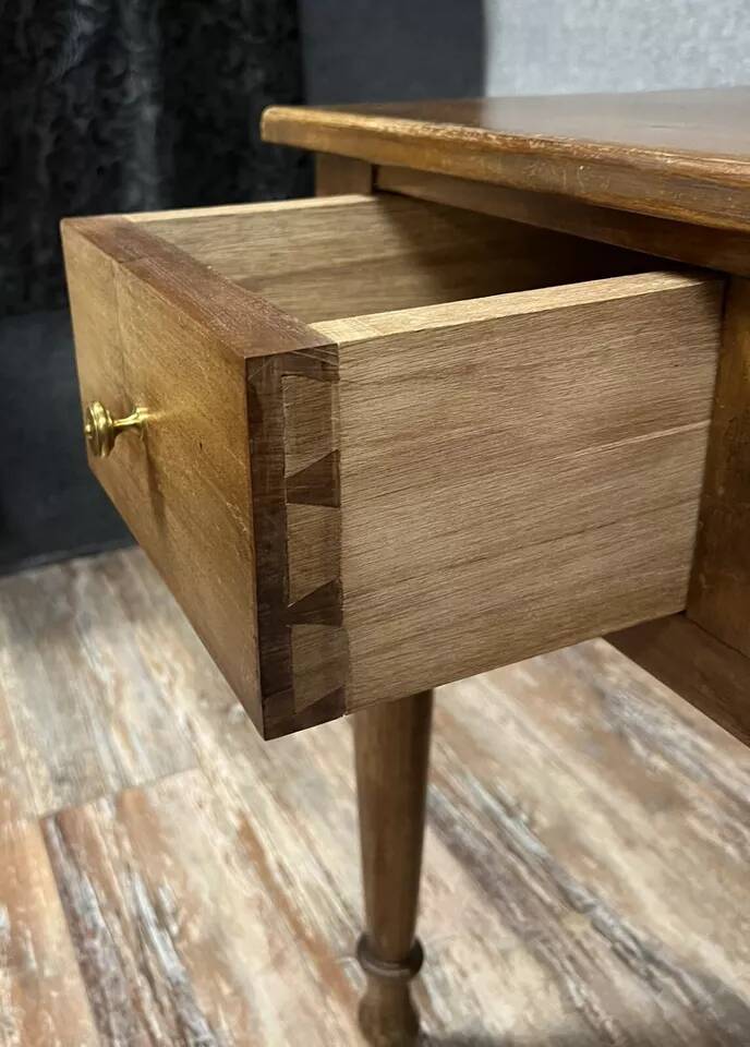 Louis XVI-Directoire style desk in solid walnut circa 1900