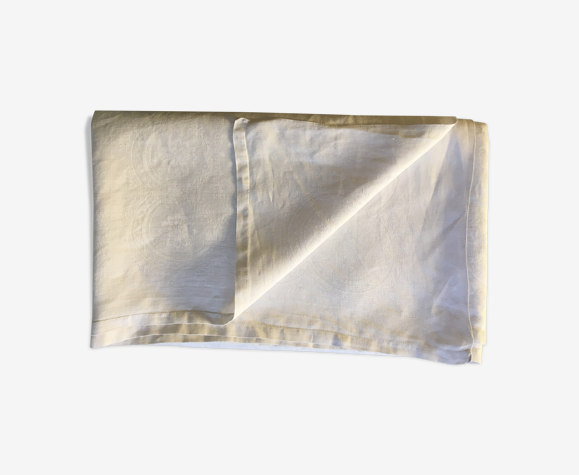 Nappe damassée 190 x 240 pois et fleurs