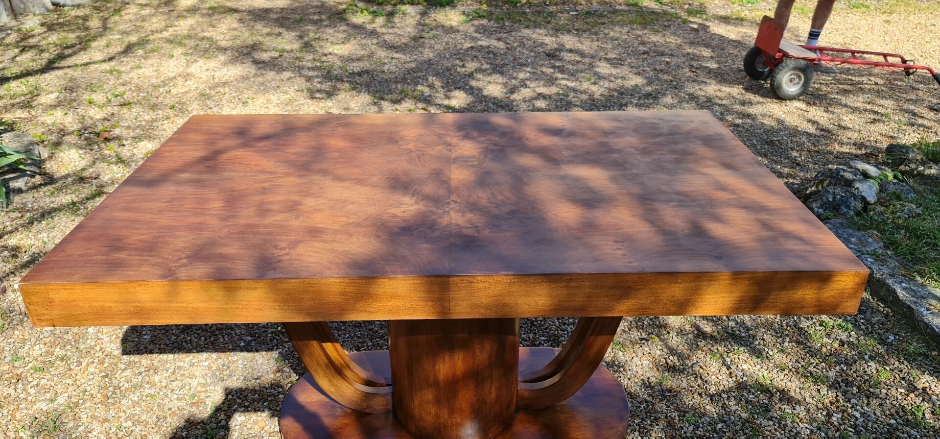 Art Deco dining table in solid walnut – 1930s – extendable