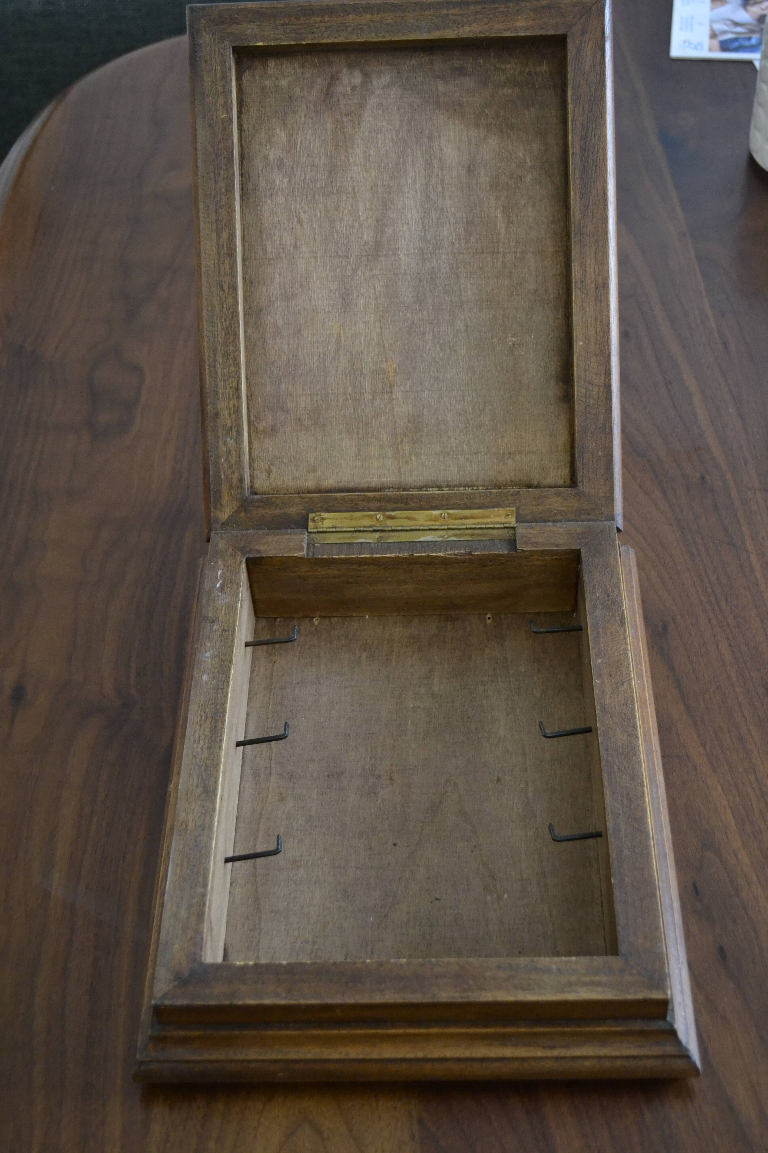 Drink with wooden keys solar perpetual calendar