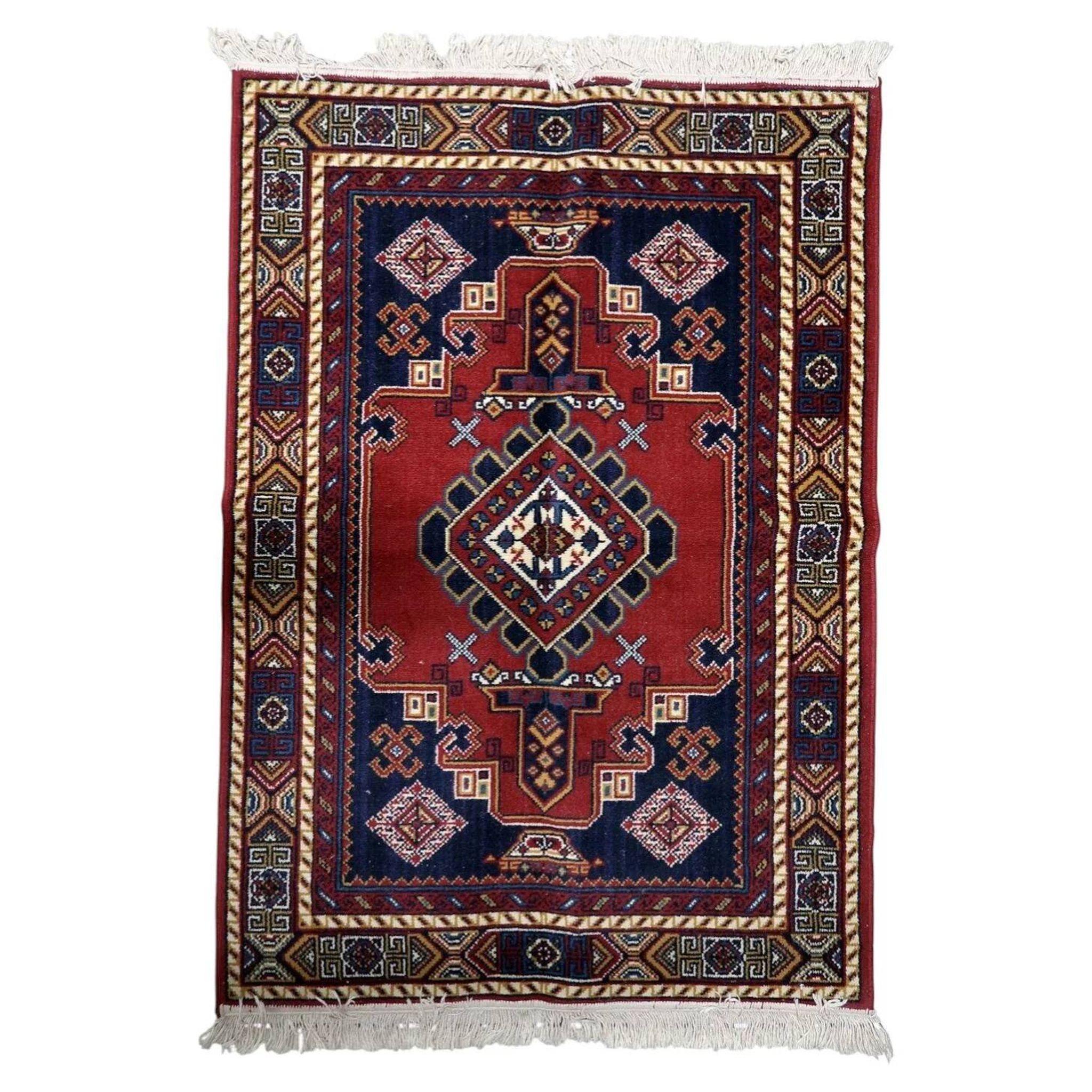 Vintage European Persian-style Shiraz rug 100 cm x 142 cm 1950s - 1C1232
