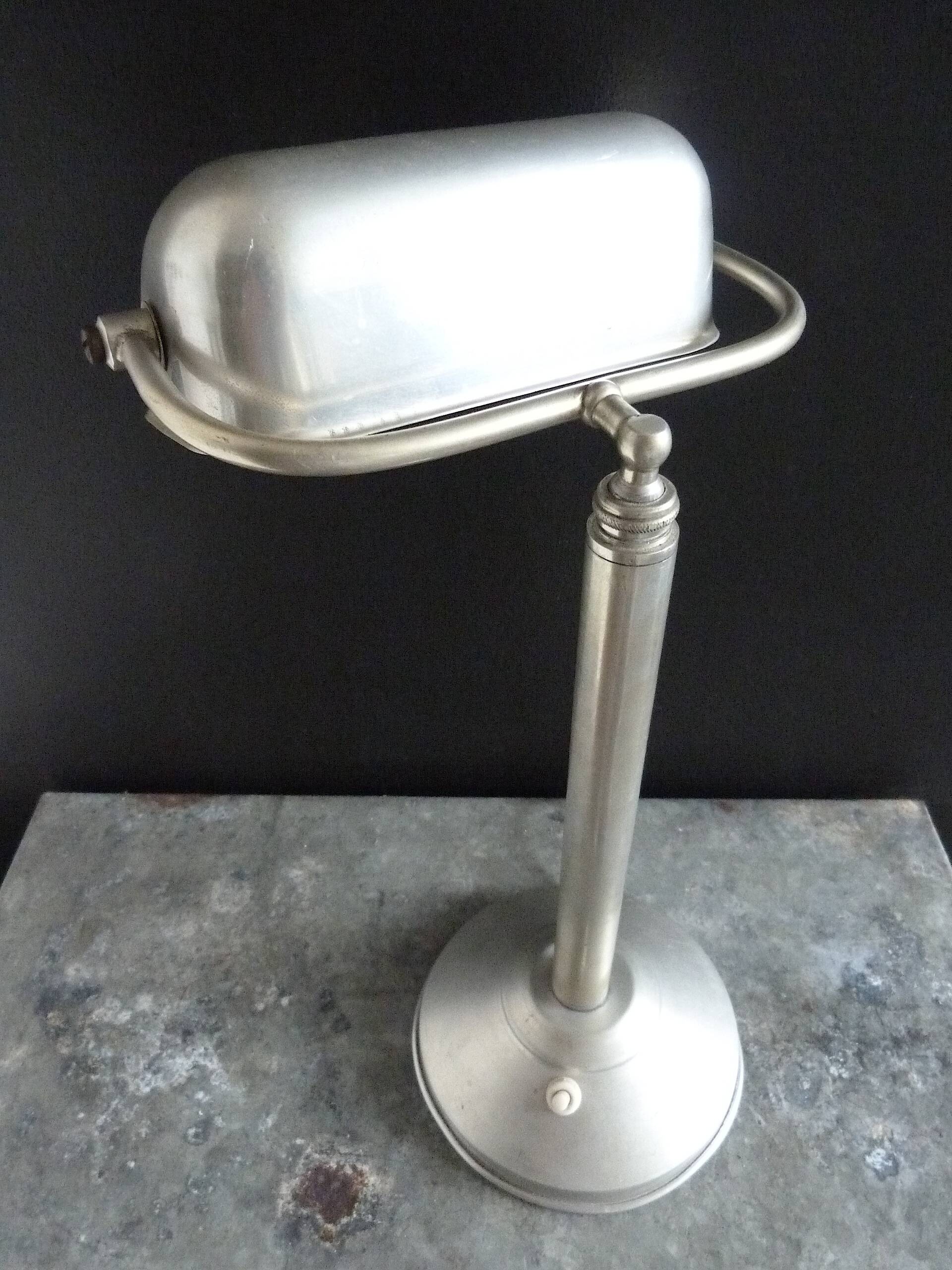 Vintage desk lamp - notary or banker's lamp