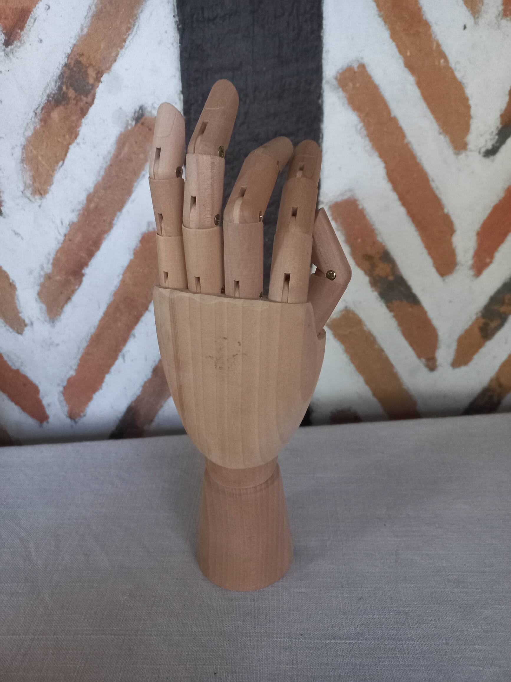 Articulated wooden hand jewelry