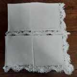 Set of four linen napkins with bobbin lace 31 X 32 cm