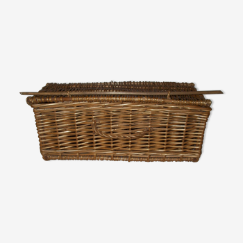 Vintage 60s wicker basket