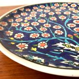 Kutahya collector's plate with Iznik Ottoman motifs